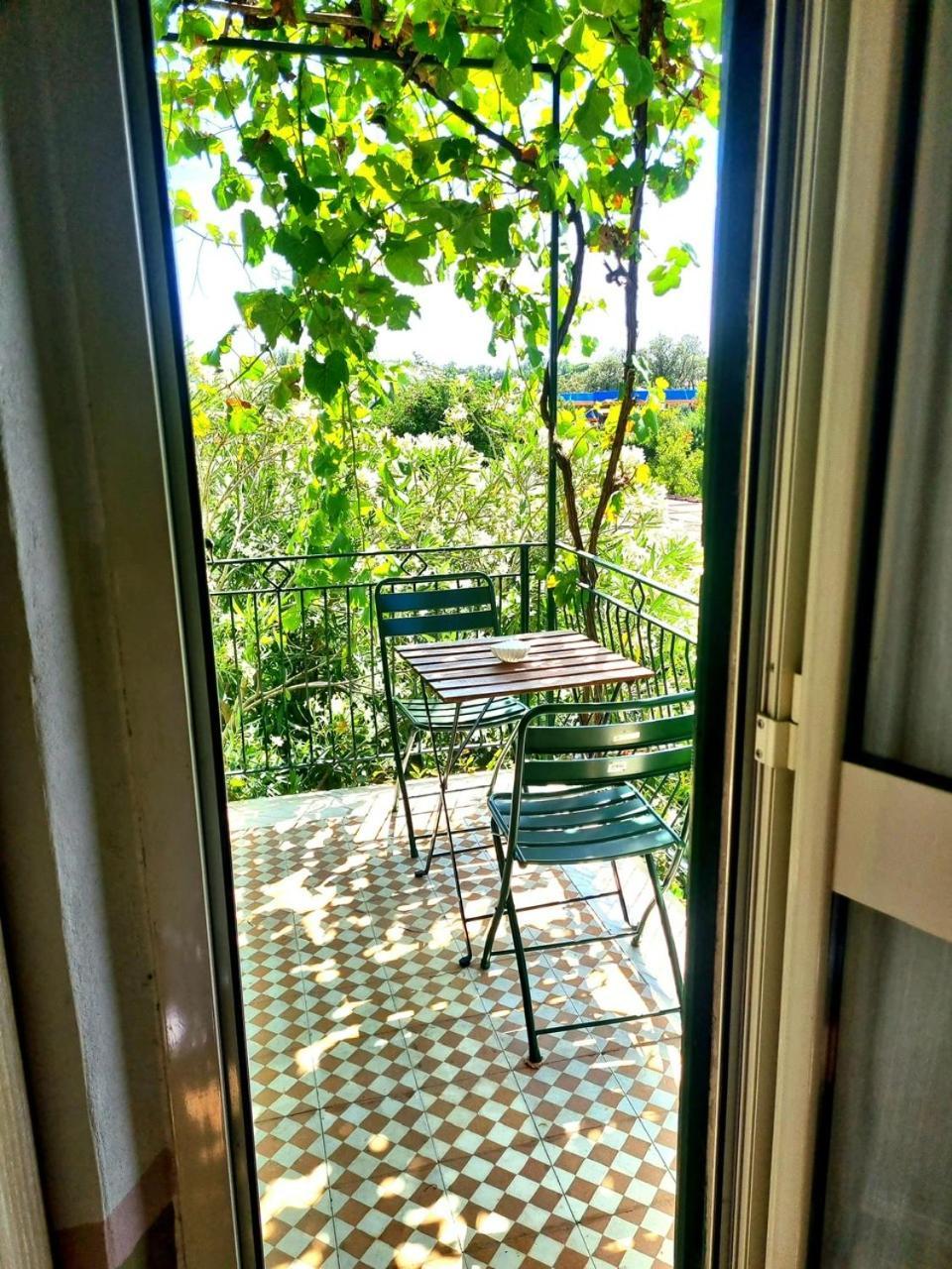 Casa Cambini Bed & Breakfast Marina di Massa Exterior photo